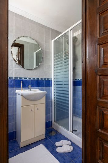 Image No.29-6 Bed Villa for sale