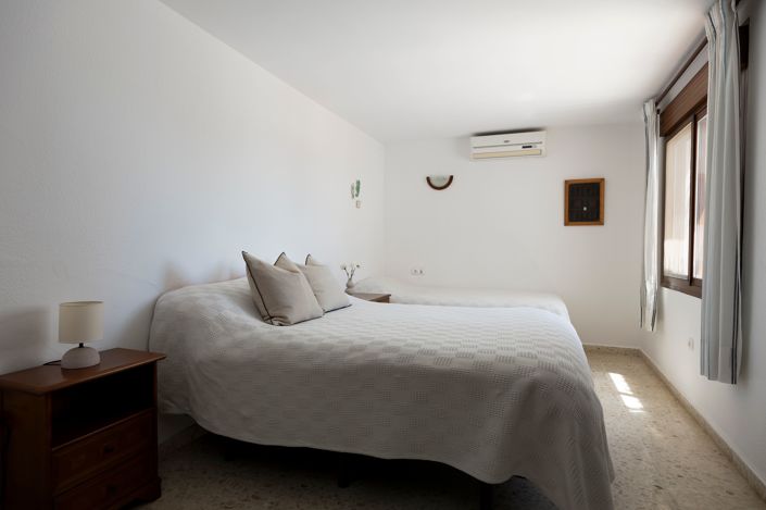 Image No.30-6 Bed Villa for sale