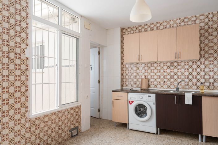 Image No.16-3 Bed House for sale