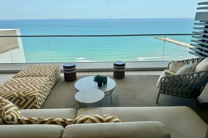 Image No.14-4 Bed Penthouse for sale