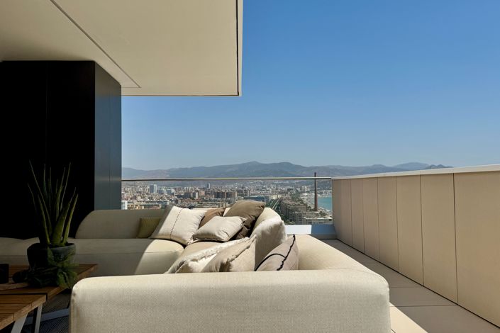 Image No.26-4 Bed Penthouse for sale