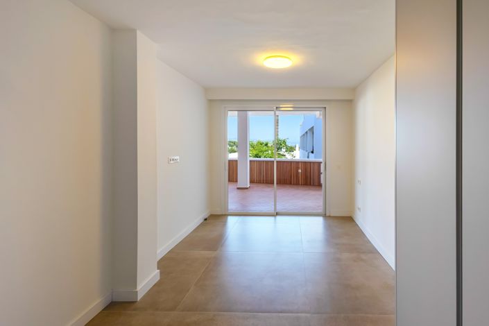 Image No.16-2 Bed Apartment for sale