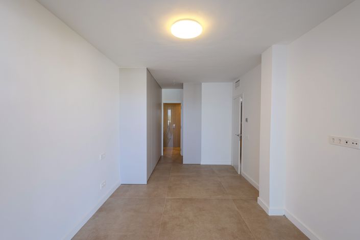 Image No.17-2 Bed Apartment for sale