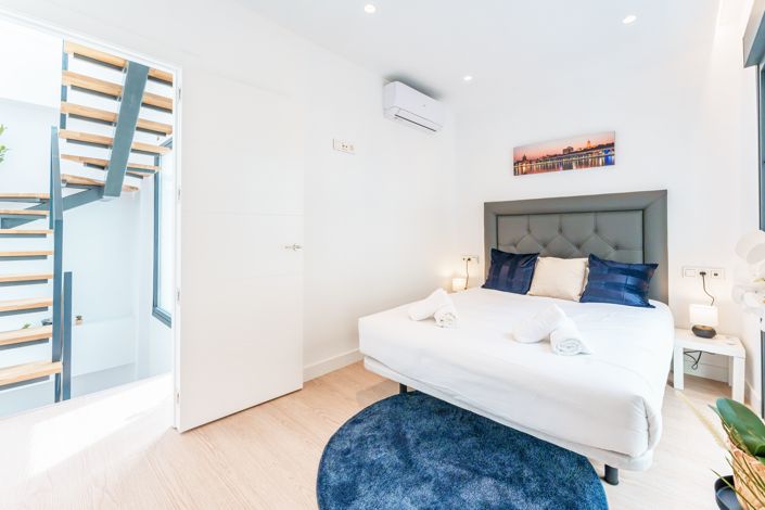 Image No.26-3 Bed Townhouse for sale