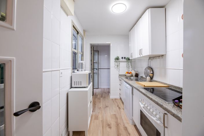 Image No.9-4 Bed Apartment for sale