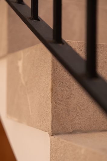 Image No.19-5 Bed House for sale