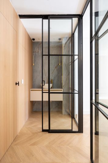 Image No.10-3 Bed Flat for sale