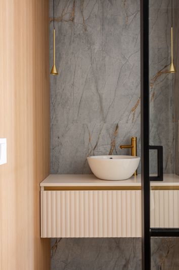 Image No.11-3 Bed Flat for sale