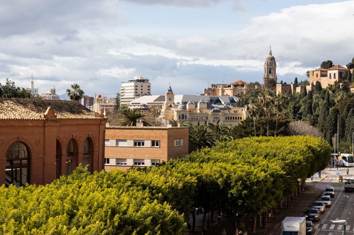 Image No.21-3 Bed Flat for sale