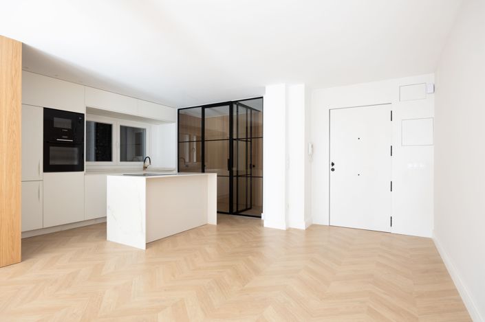 Image No.6-3 Bed Flat for sale