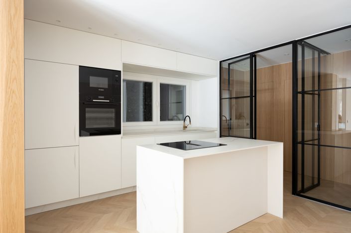 Image No.7-3 Bed Flat for sale