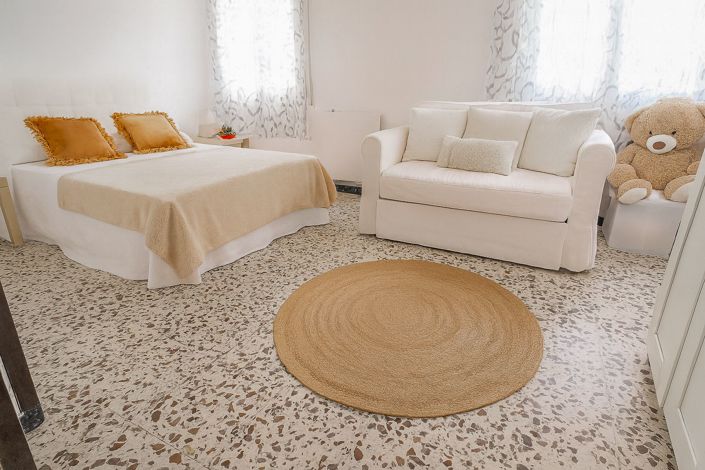 Image No.15-2 Bed Apartment for sale