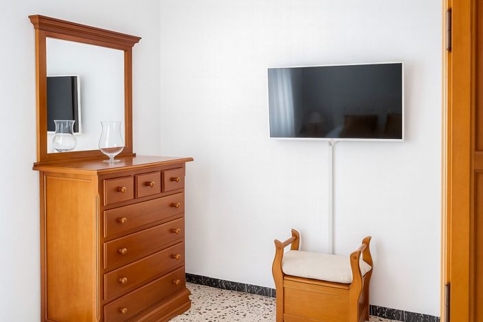 Image No.18-2 Bed Apartment for sale