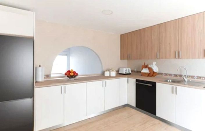 Image No.3-4 Bed Townhouse for sale