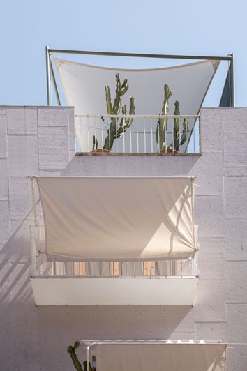 Image No.11-3 Bed Townhouse for sale