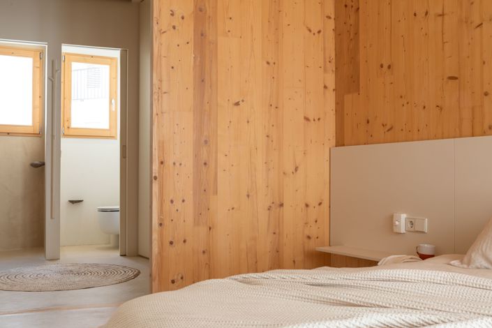 Image No.9-3 Bed Townhouse for sale