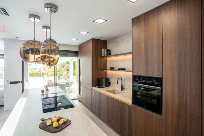 Image No.14-4 Bed House for sale