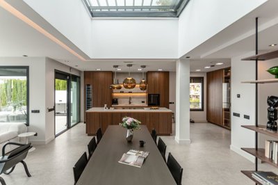 spcrm3303-tutjwvwjzn80siww