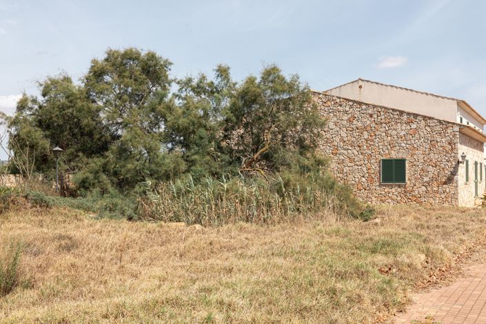 Image No.15-11 Bed Country House for sale