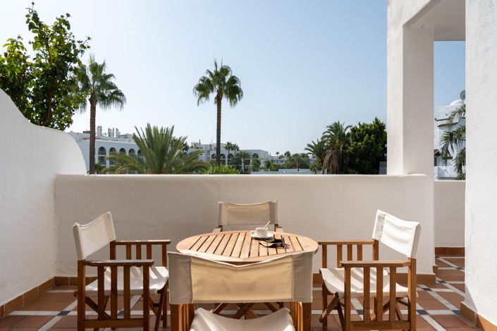 Image No.1-3 Bed Apartment for sale