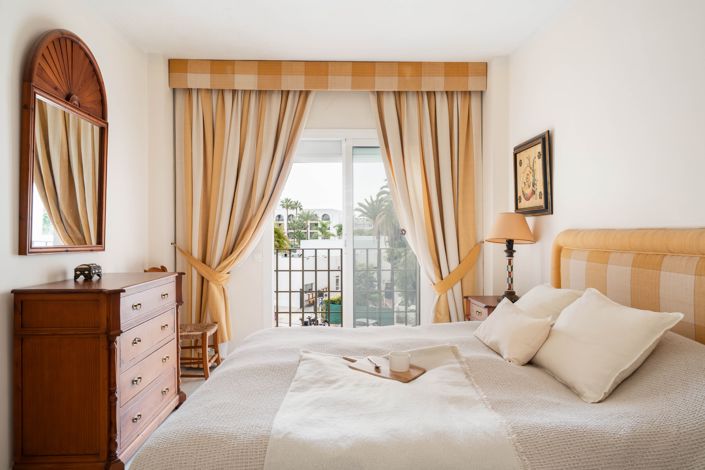 Image No.13-3 Bed Apartment for sale