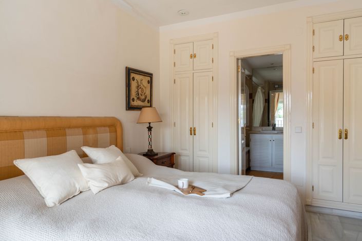 Image No.14-3 Bed Apartment for sale