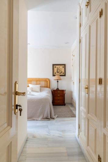 Image No.11-3 Bed Apartment for sale