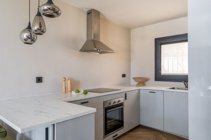 Image No.9-2 Bed Townhouse for sale