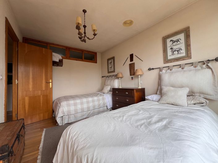 Image No.10-3 Bed Apartment for sale