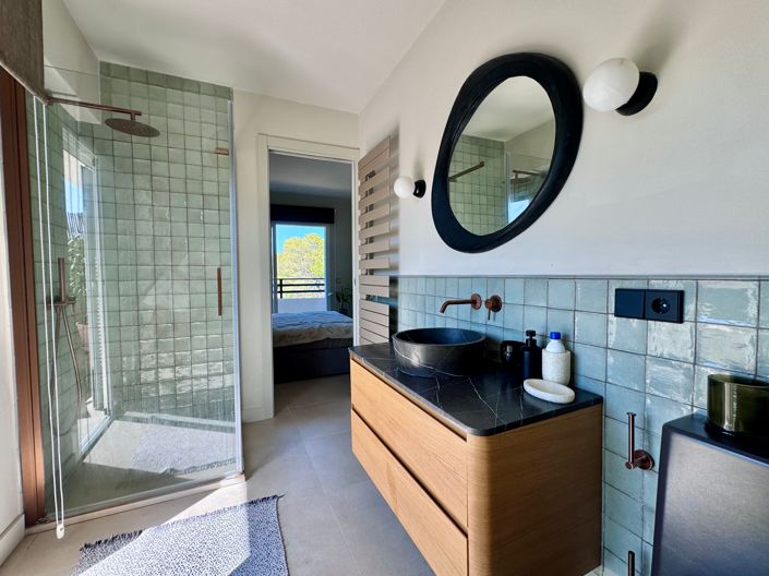 Image No.25-1 Bed Apartment for sale