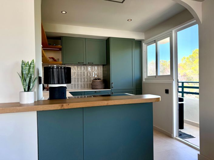 Image No.10-1 Bed Apartment for sale