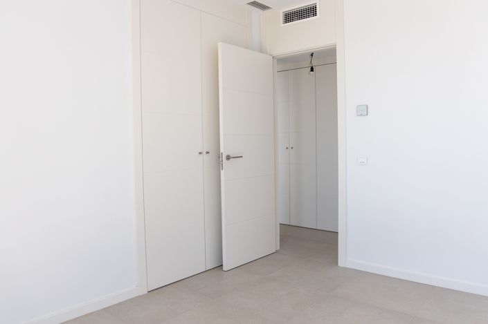 Image No.25-3 Bed Penthouse for sale