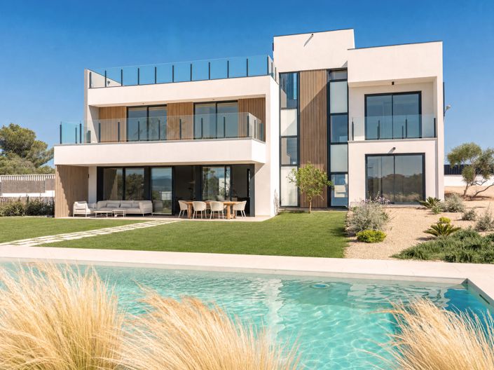 Image No.14-4 Bed House for sale