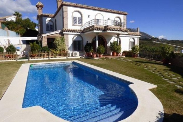 Image No.1-Villa de 4 chambres à vendre à Mijas Costa