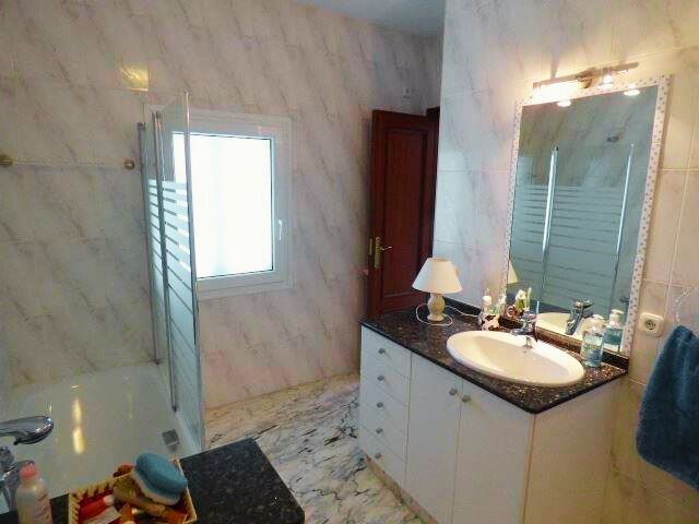 Image No.3-Villa de 4 chambres à vendre à Mijas Costa