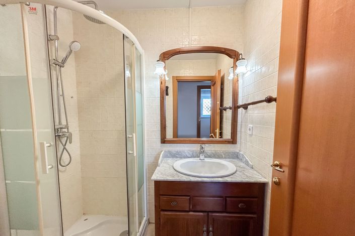 Image No.25-2 Bed Apartment for sale