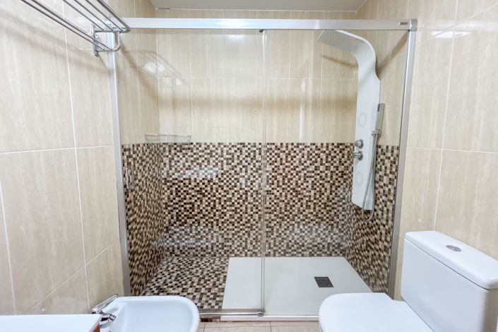 Image No.25-2 Bed Apartment for sale