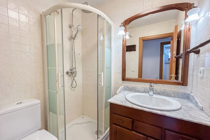 Image No.26-2 Bed Apartment for sale