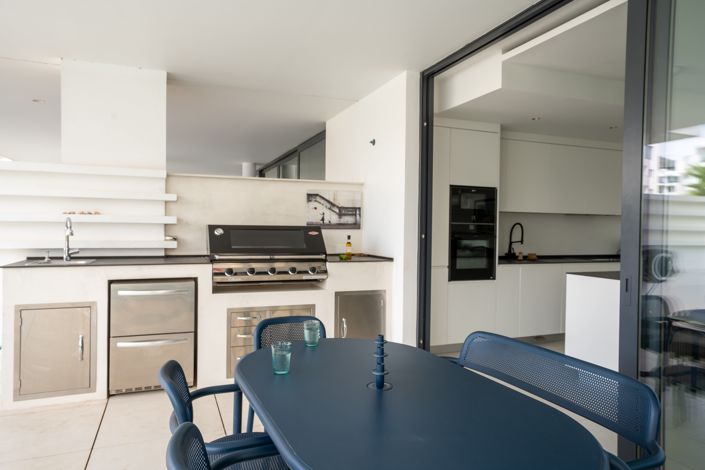 Image No.25-3 Bed Apartment for sale