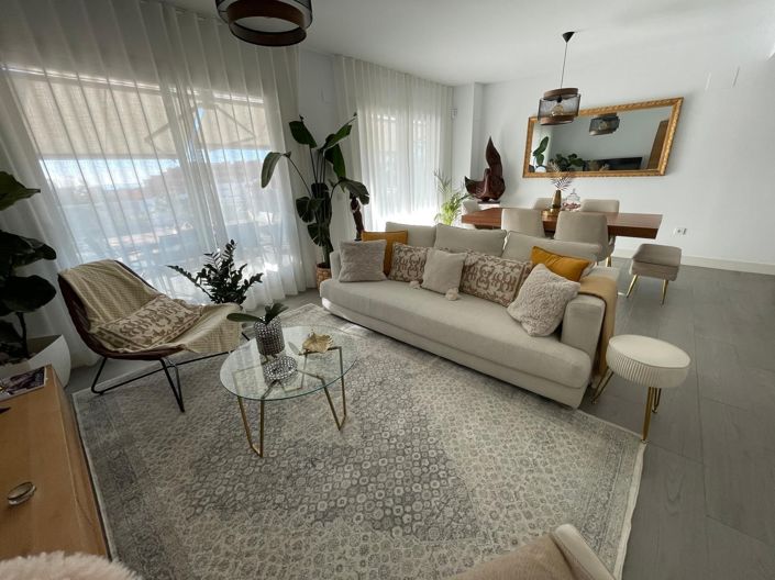 Image No.9-3 Bed Apartment for sale