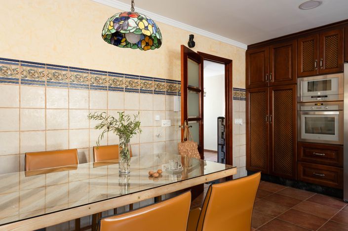 Image No.13-5 Bed House for sale