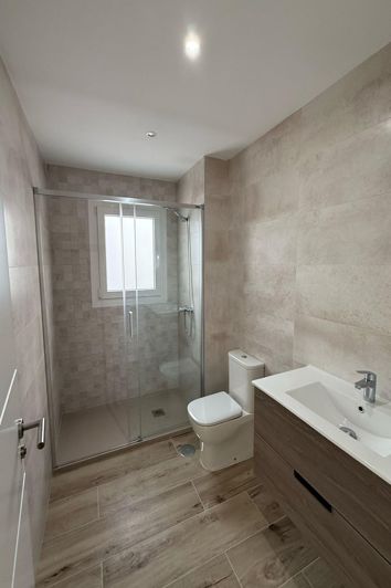 Image No.10-4 Bed Apartment for sale