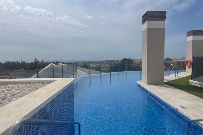 Image No.19-4 Bed Apartment for sale