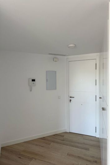 Image No.2-4 Bed Apartment for sale