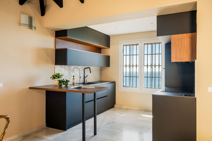 Image No.8-5 Bed Villa for sale