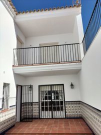 1 - Cadiz, House