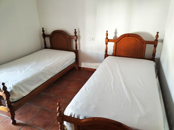 Image No.11-5 Bed House for sale