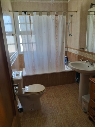 Image No.15-5 Bed House for sale