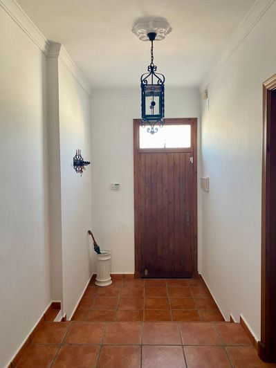 Image No.20-5 Bed House for sale