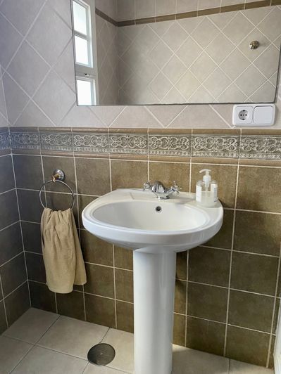 Image No.23-5 Bed House for sale